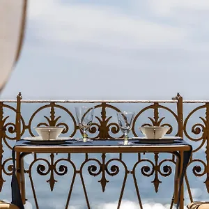 Casa D'artista Di Charme Bed & Breakfast Alassio